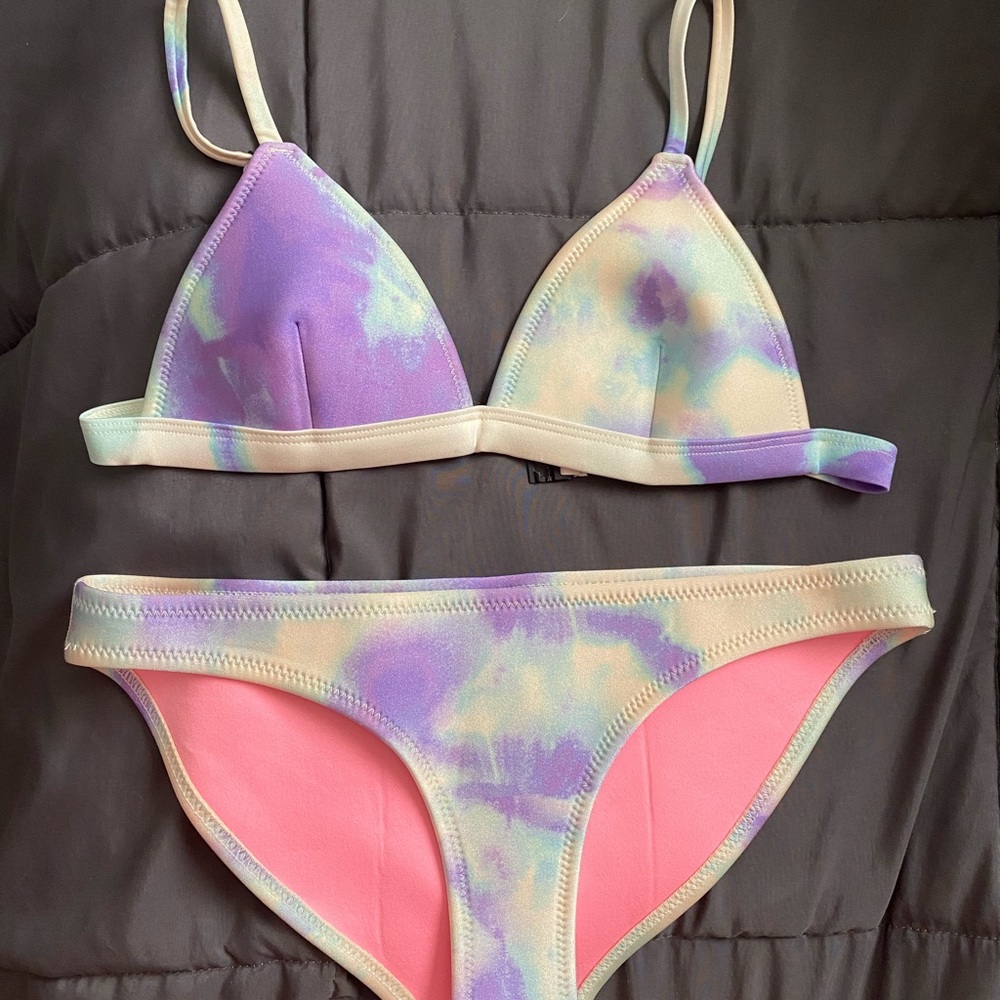 Triangl purple tie dye bikini
